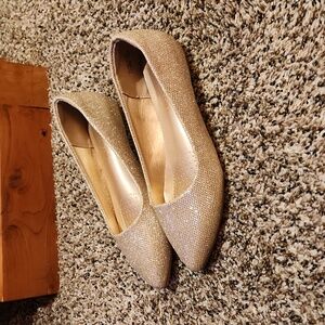 Gold flats